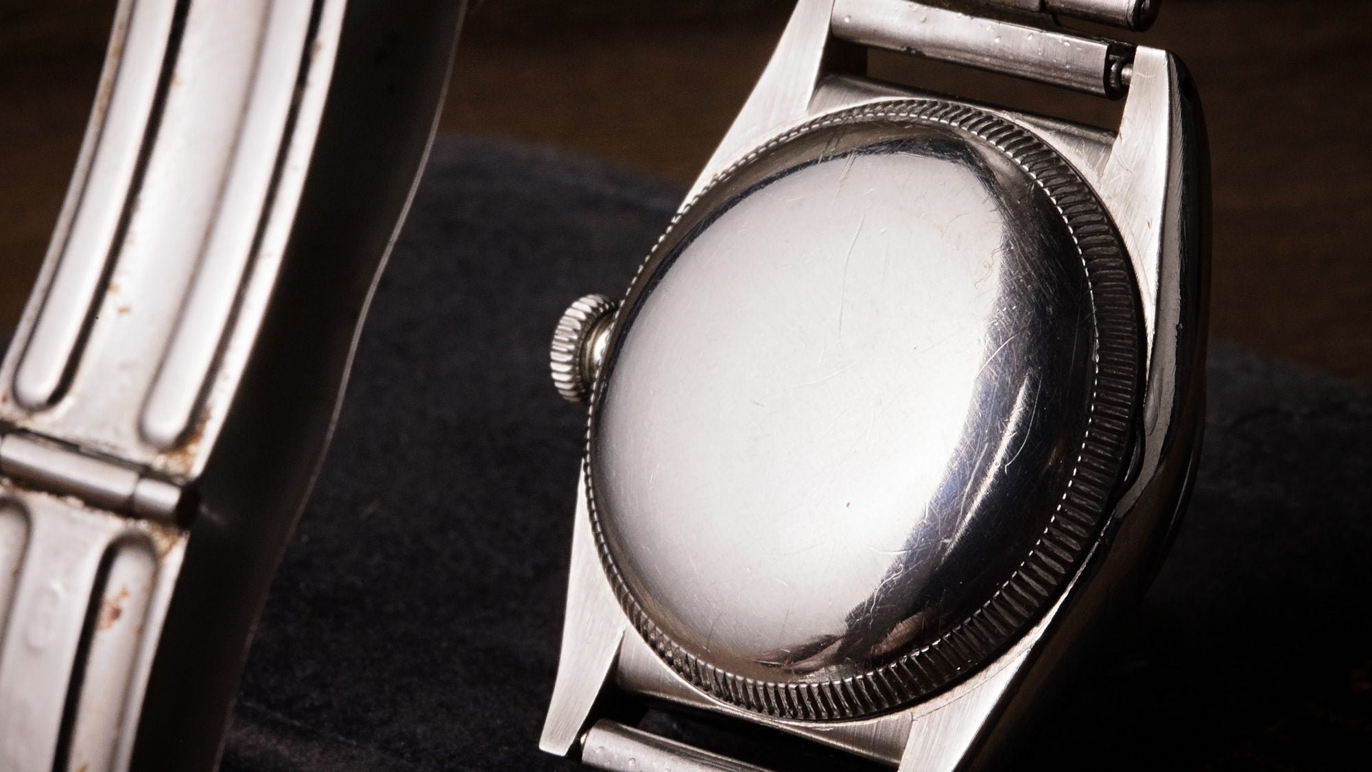 The 'Bubble' Caseback, Case Diameter, and Materials